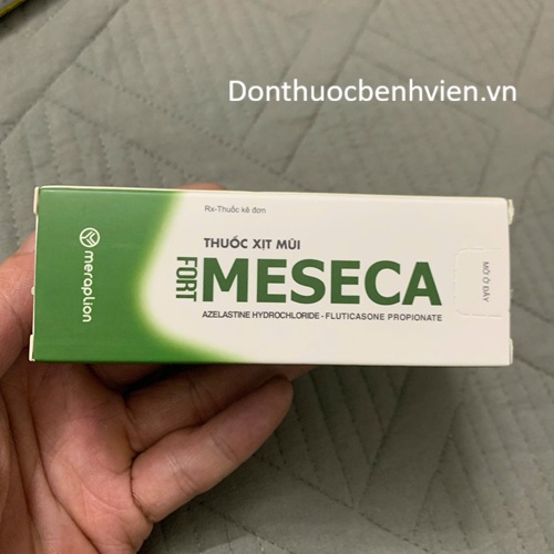 Thuốc xịt mũi Meseca Fort 